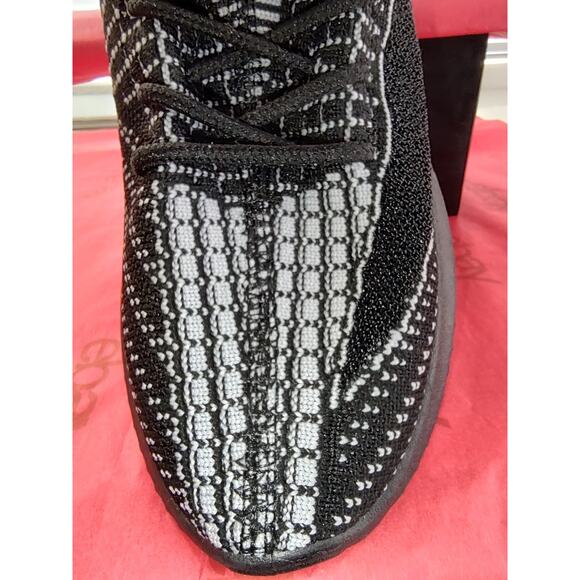 Danskin Woman Ecstatic Black Vegan Stretchy Knit Upper Sneakers Size 7 Athletic - Picture 13 of 16